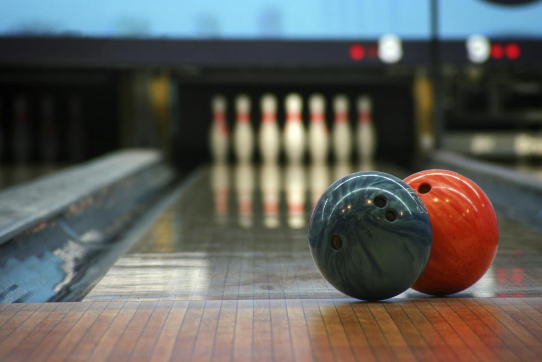 iStock s000002567828-bowling-balls-and-pins